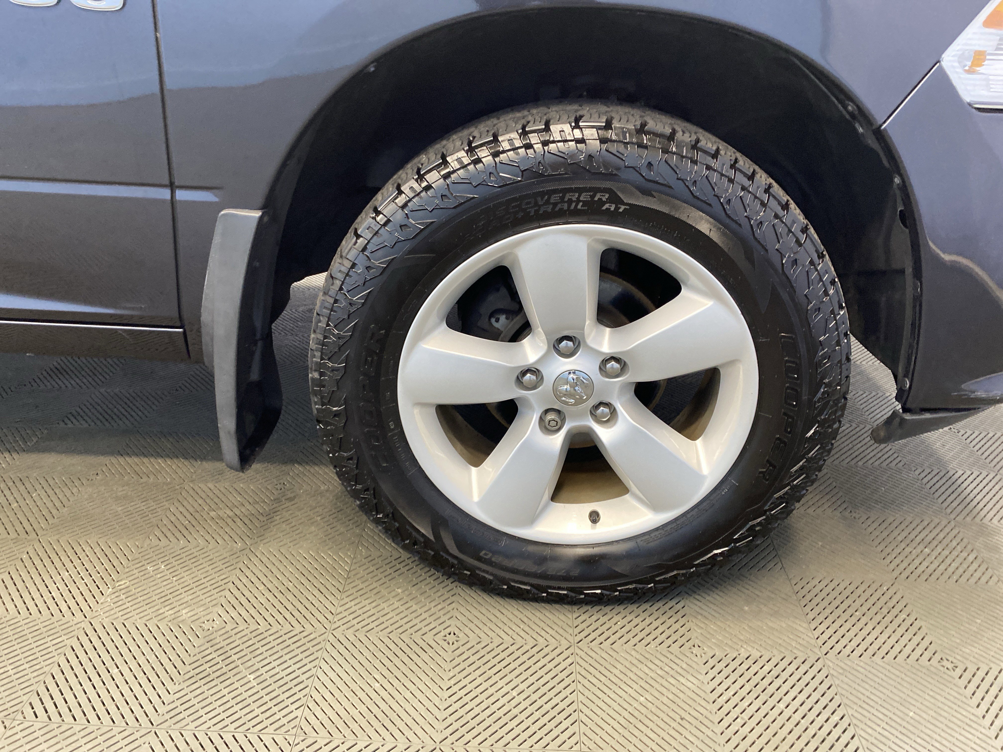 Used 2014 RAM 1500 Express image 39