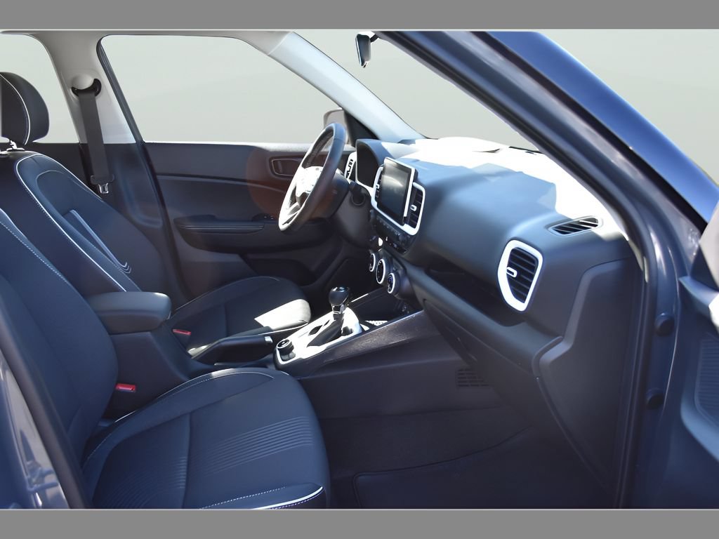 New 2026 Hyundai Venue SEL FWD image 14