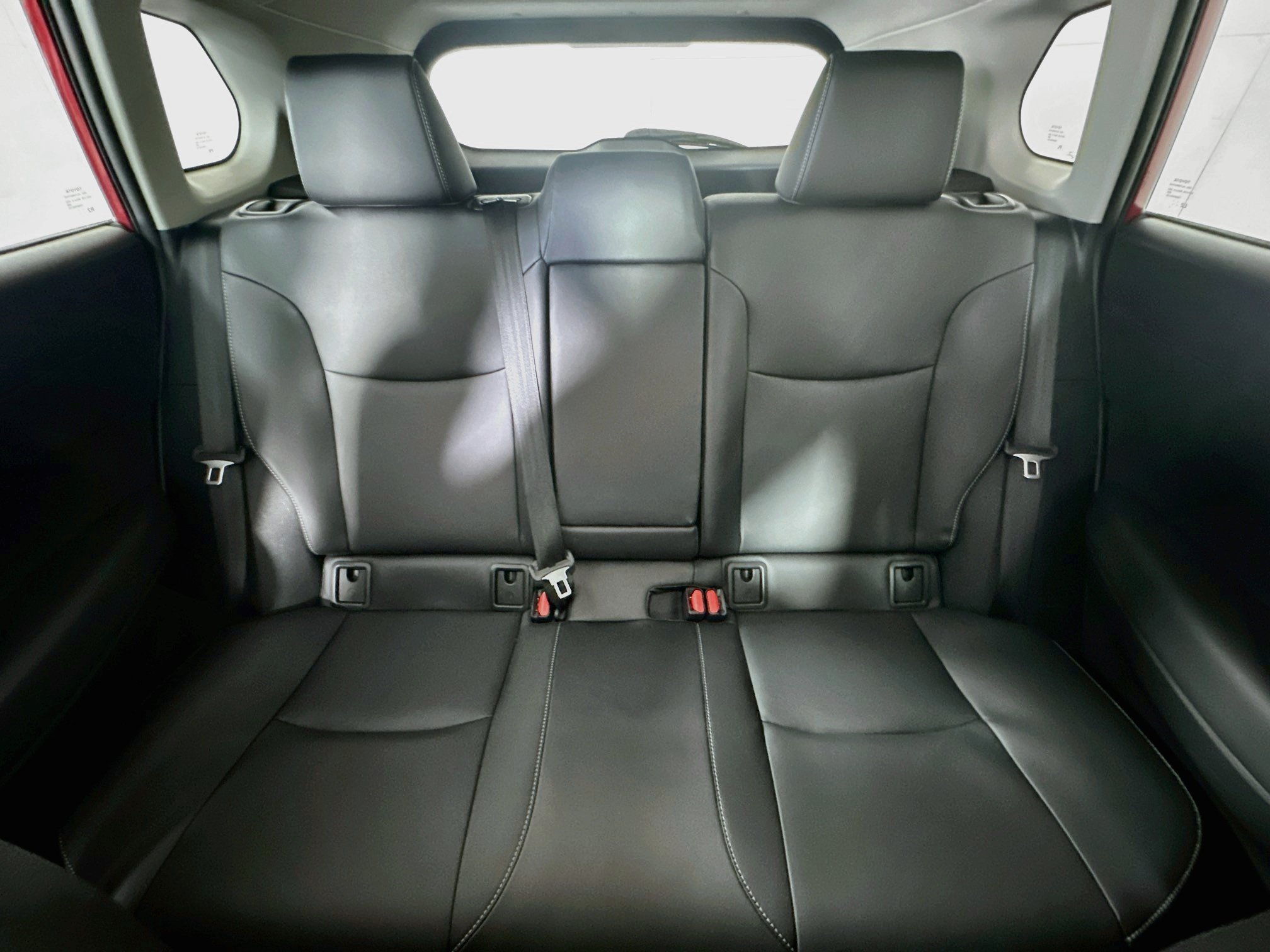 Used 2023 Toyota Corolla Cross XLE w/ Convenience Package FWD image 30