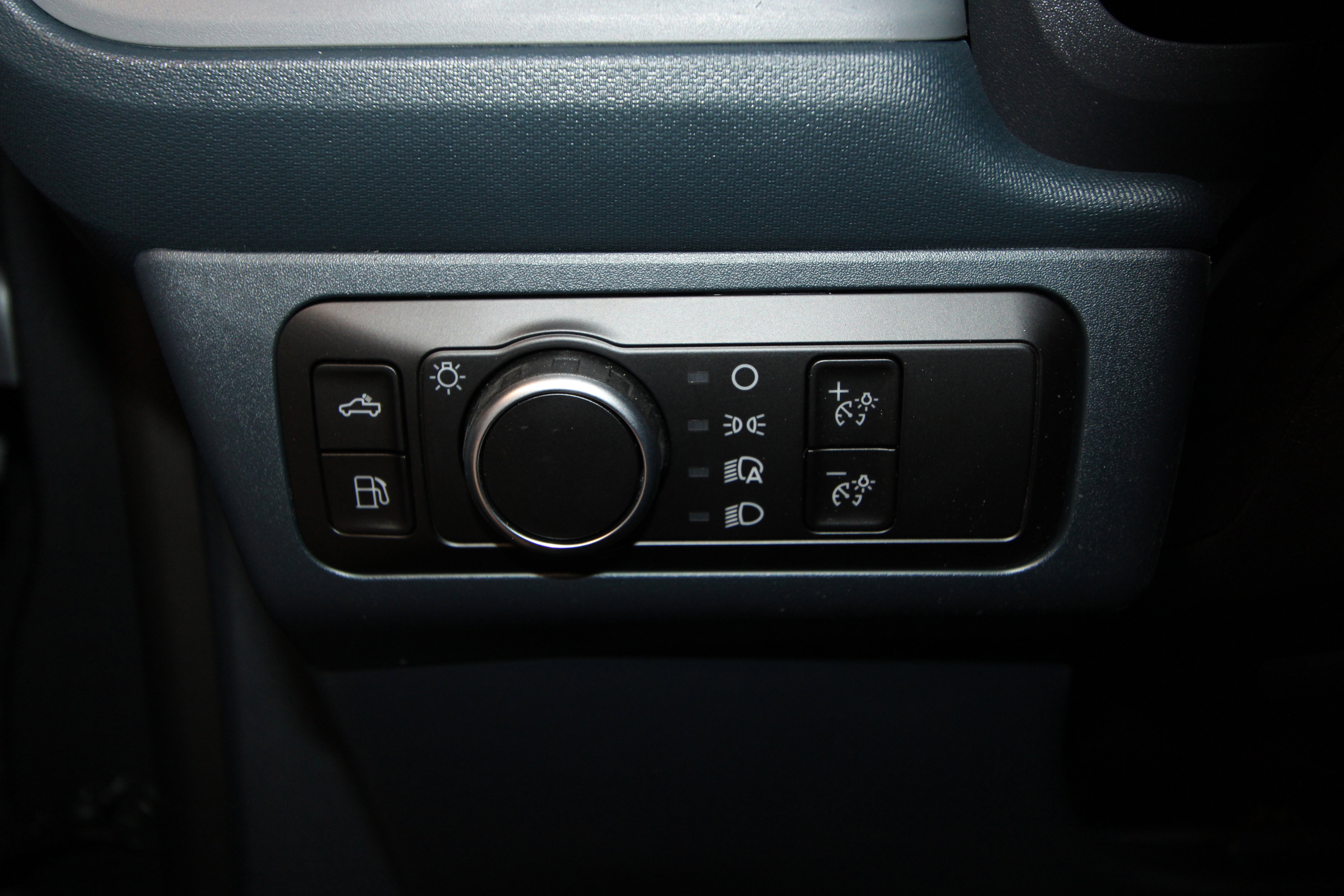 New 2026 Ford Maverick XL FWD image 7