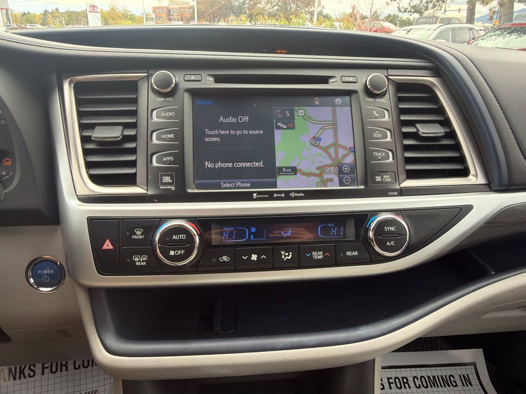 Used 2018 Toyota Highlander Limited Platinum AWD/4WD image 32