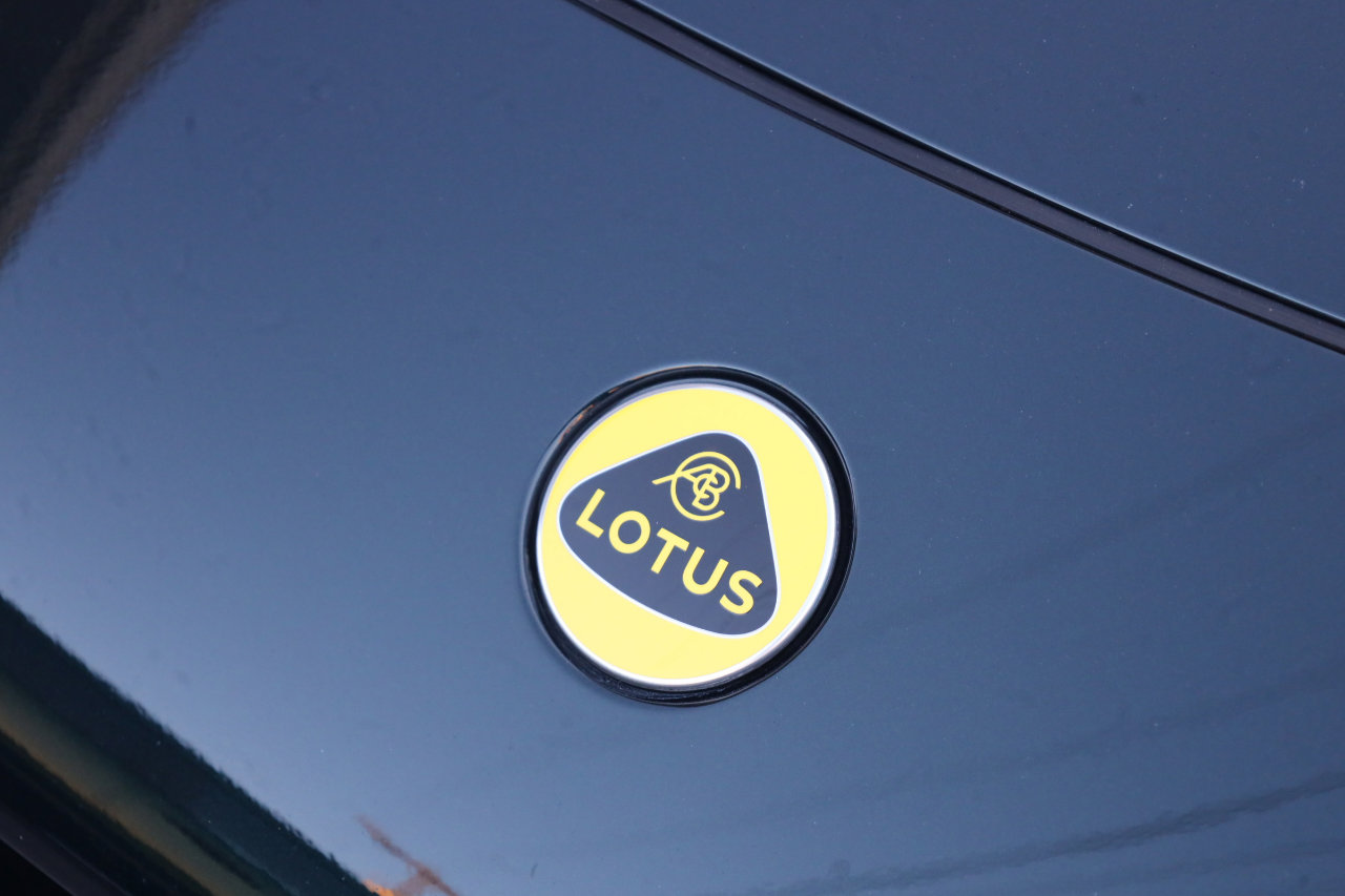 Used 2024 Lotus Emira First Edition image 32