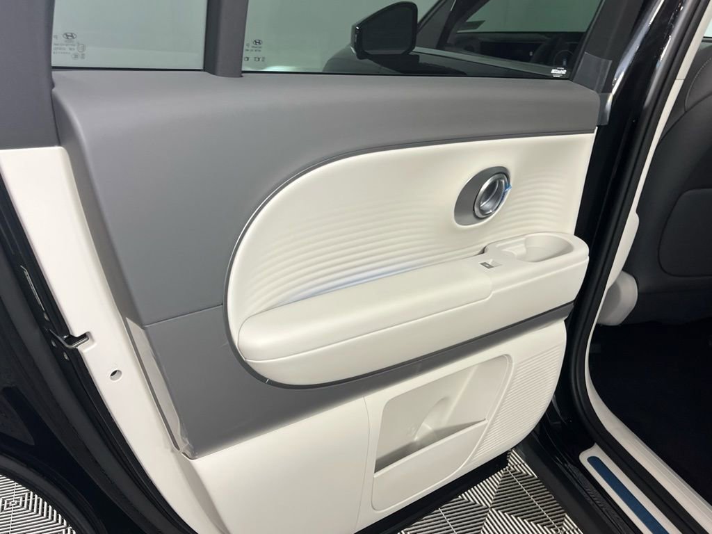 Used 2026 Hyundai Ioniq 9 SEL image 23
