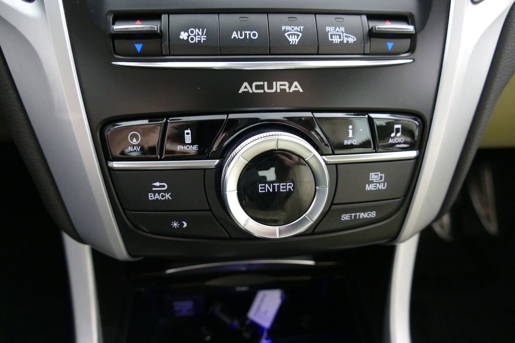 Used 2017 Acura TLX V6 SH-AWD w/ Technology Pkg image 11