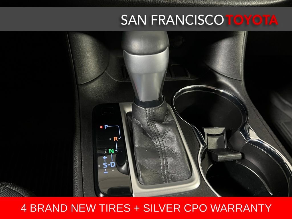 Used 2017 Toyota Highlander LE image 26