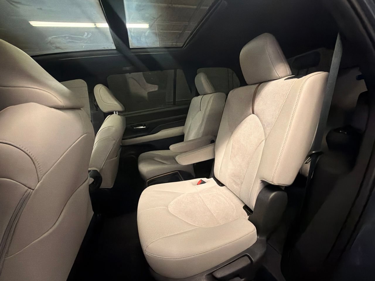 Used 2025 Toyota Grand Highlander AWD Hybrid image 22