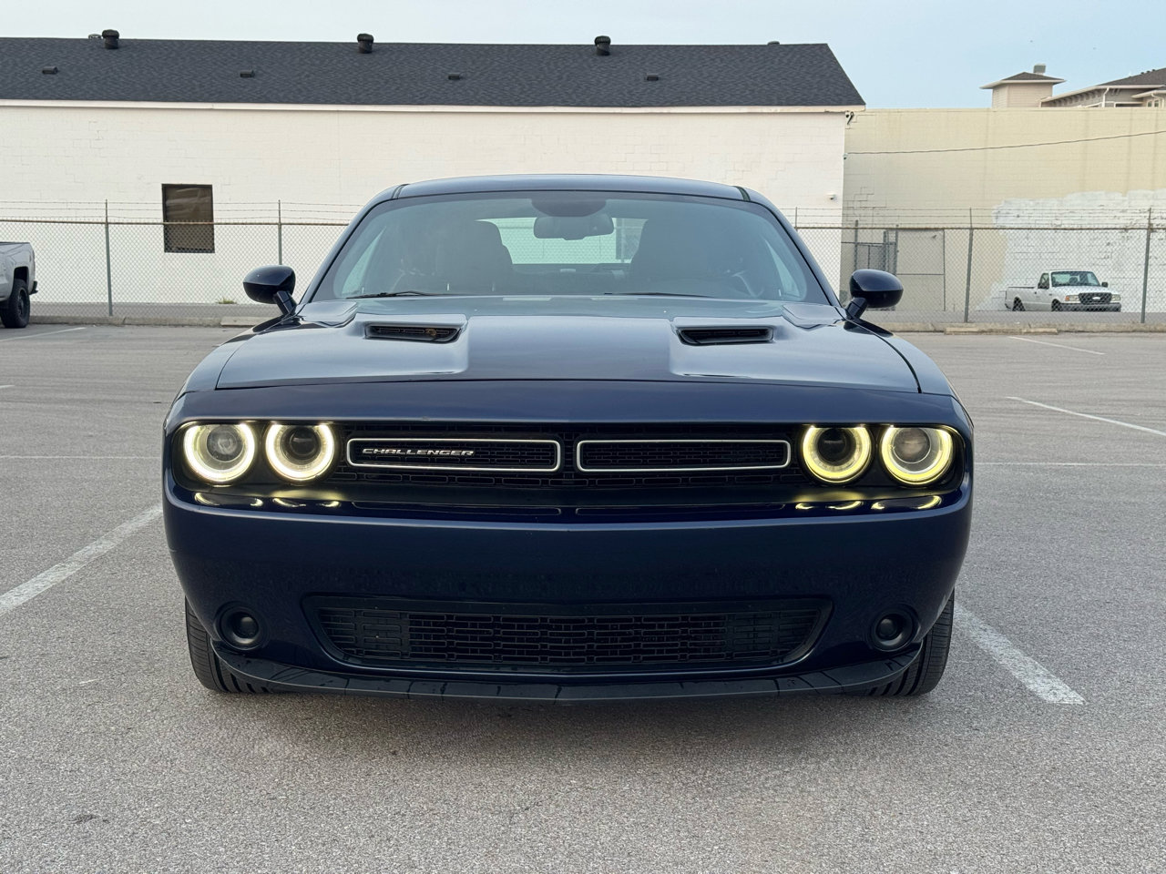 Used 2016 Dodge Challenger SXT w/ Driver Convenience Group image 3