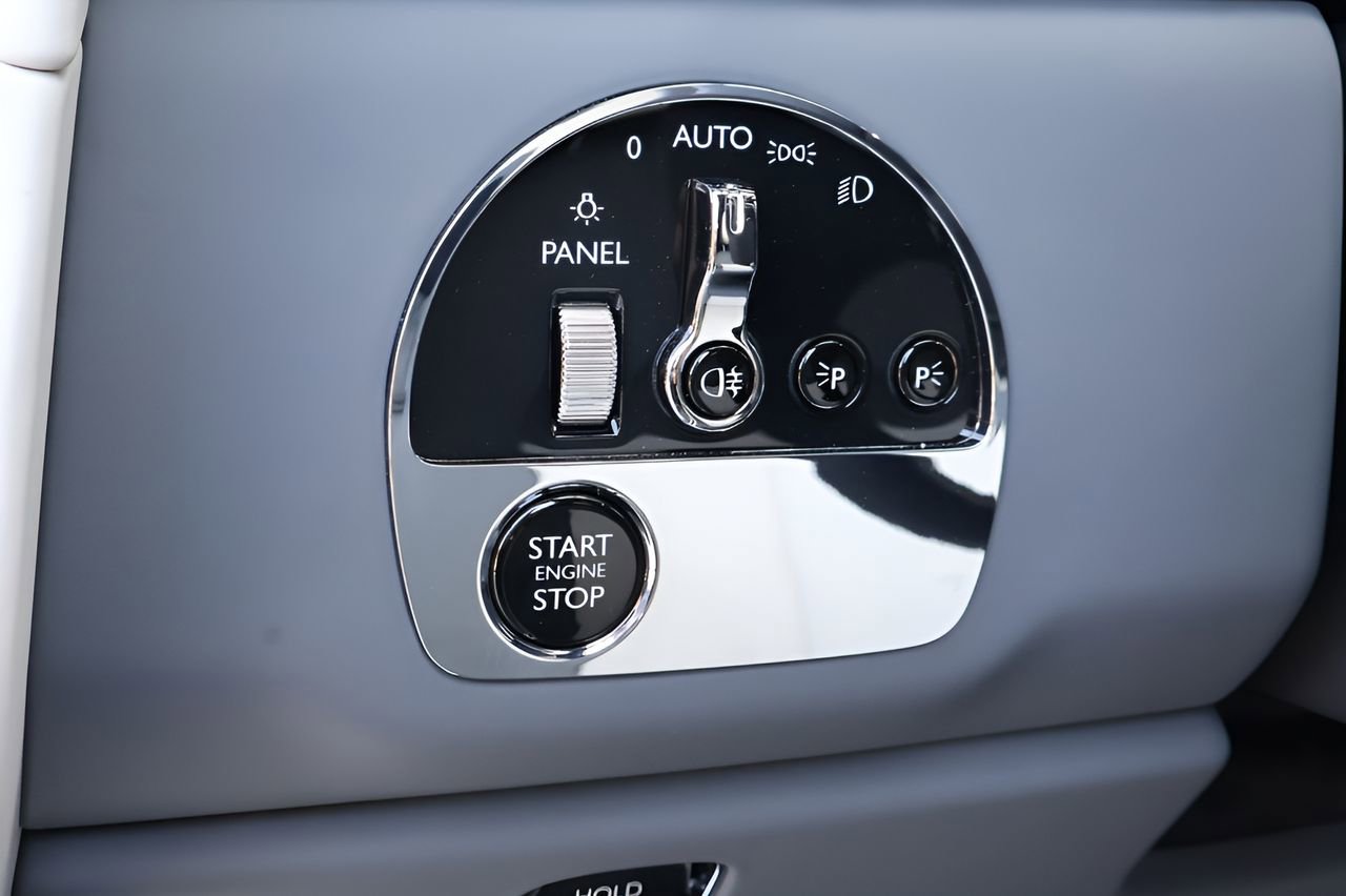 New 2026 Rolls-Royce Cullinan image 30