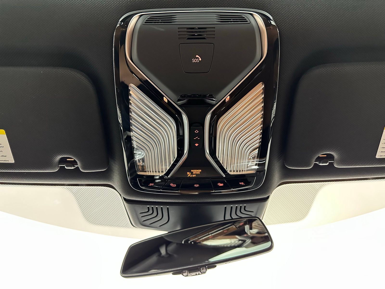 Used 2018 BMW 750i xDrive AWD/4WD image 36
