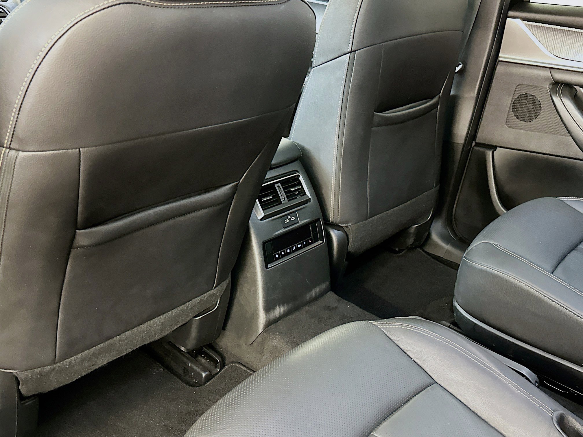 Used 2024 MAZDA CX-90 Plug-In Hybrid w/ Premium Pkg image 29