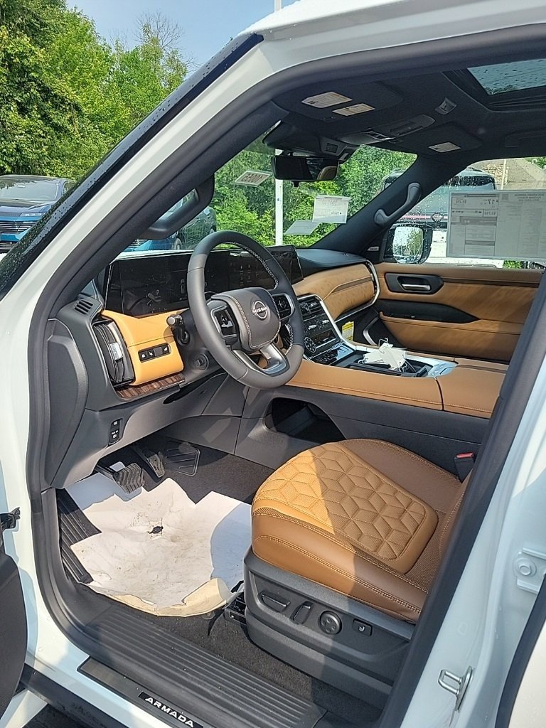 Used 2025 Nissan Armada Platinum Reserve image 35
