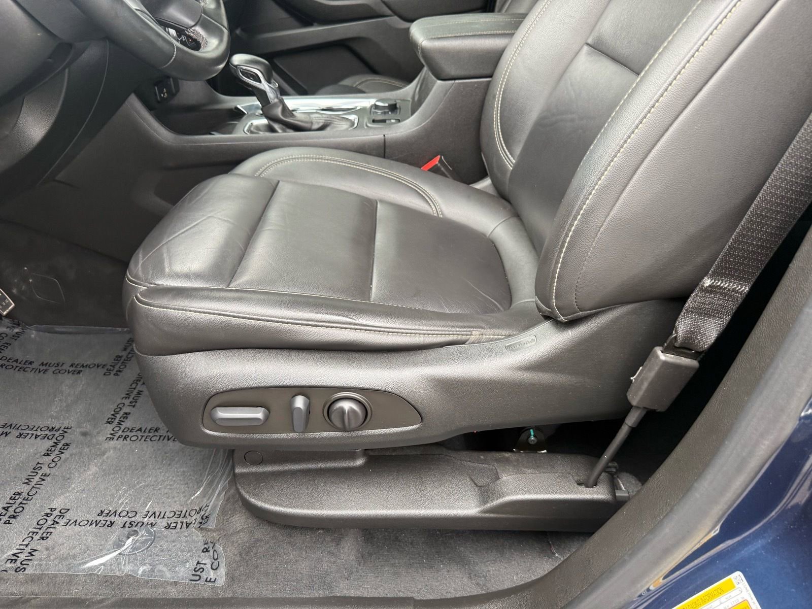 Used 2023 Chevrolet Traverse LT w/ LT Premium Package image 15