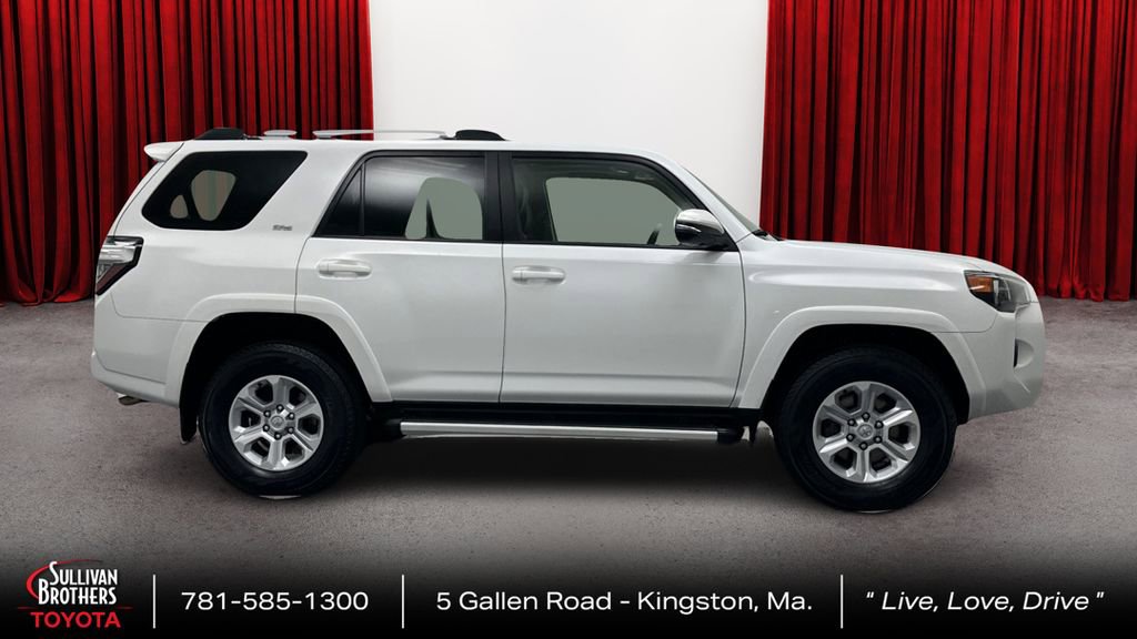 Certified 2022 Toyota 4Runner SR5 Premium w/ Moonroof Package image 4