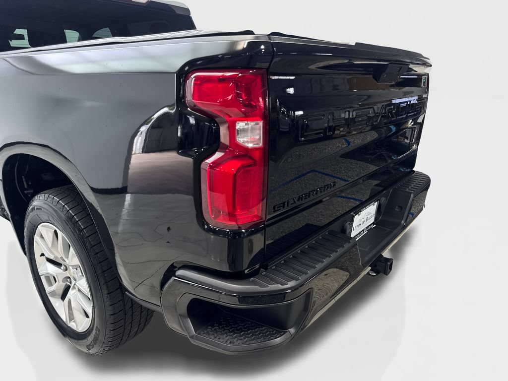 Used 2021 Chevrolet Silverado 1500 Custom w/ LPO, Dark Essentials Package RWD image 19