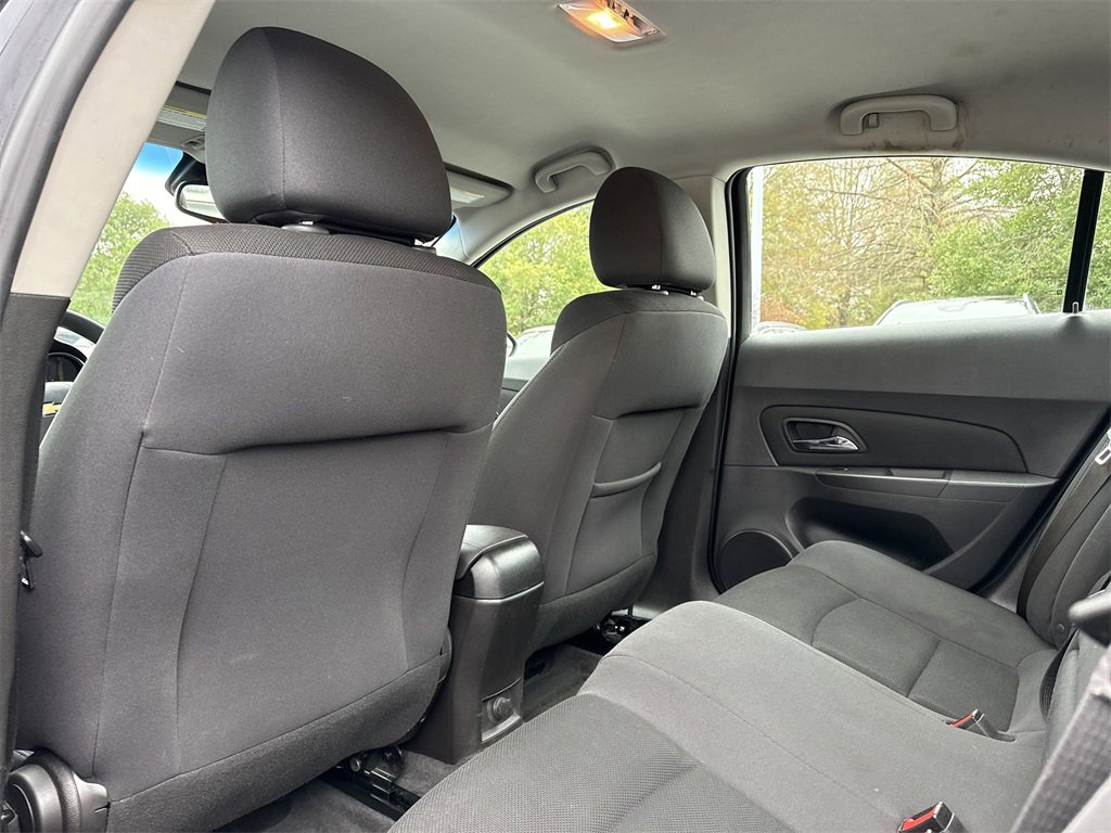 Used 2016 Chevrolet Cruze Eco image 13