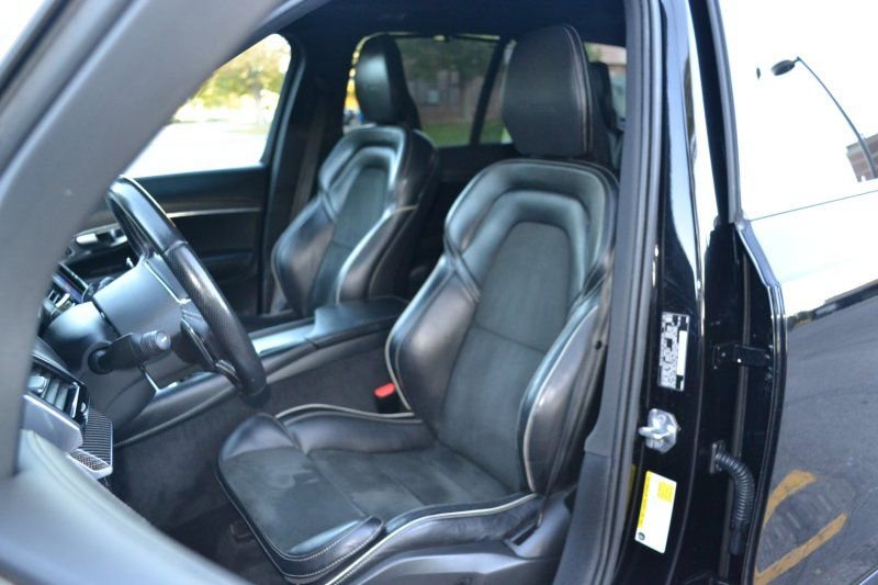 Used 2019 Volvo XC90 T6 R-Design w/ Protection Package image 26
