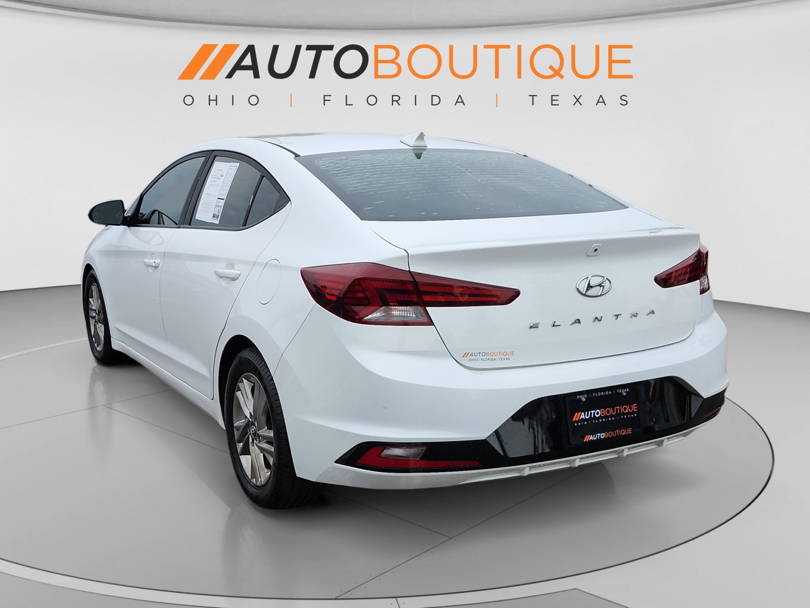 Used 2019 Hyundai Elantra SEL w/ Cargo Package FWD image 3