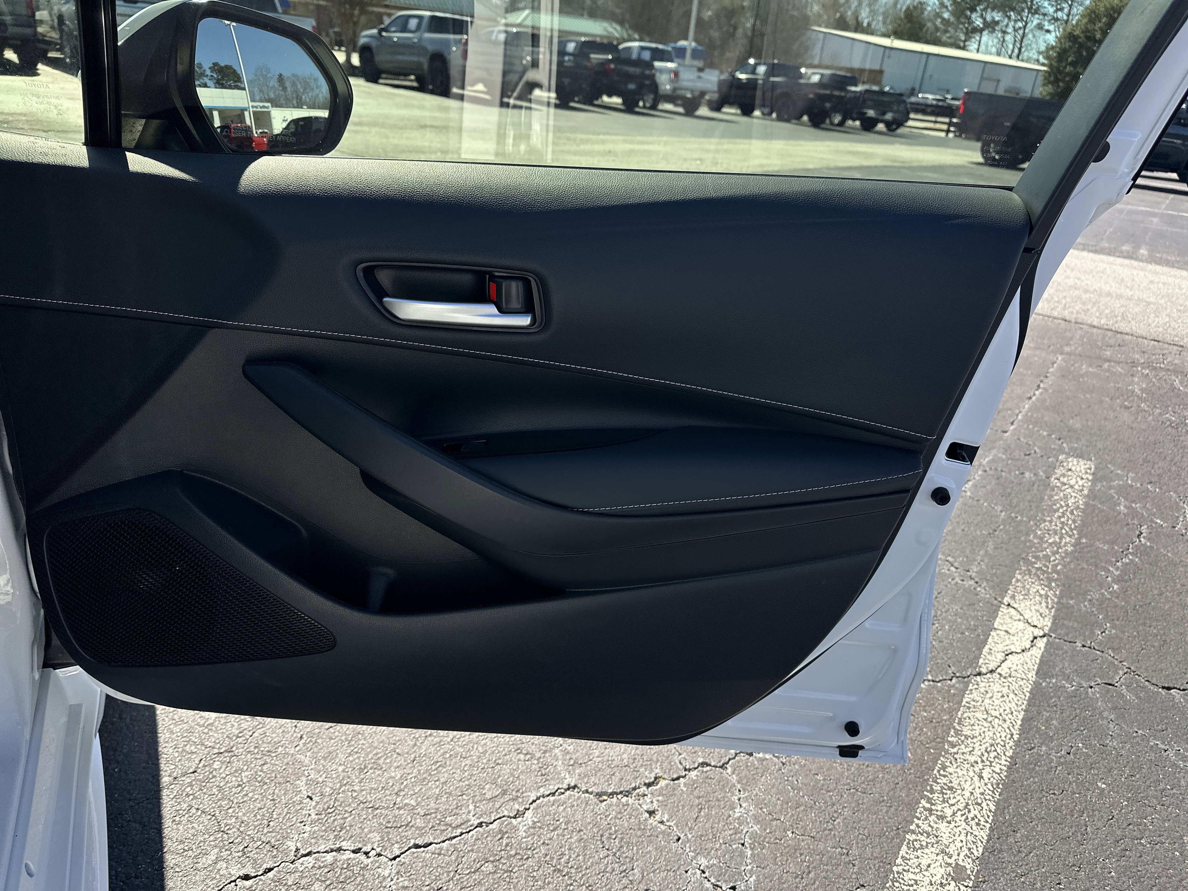 Used 2023 Toyota Corolla SE image 15