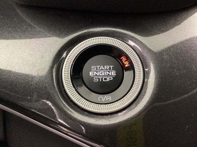 Used 2021 Jeep Grand Cherokee L Laredo image 23