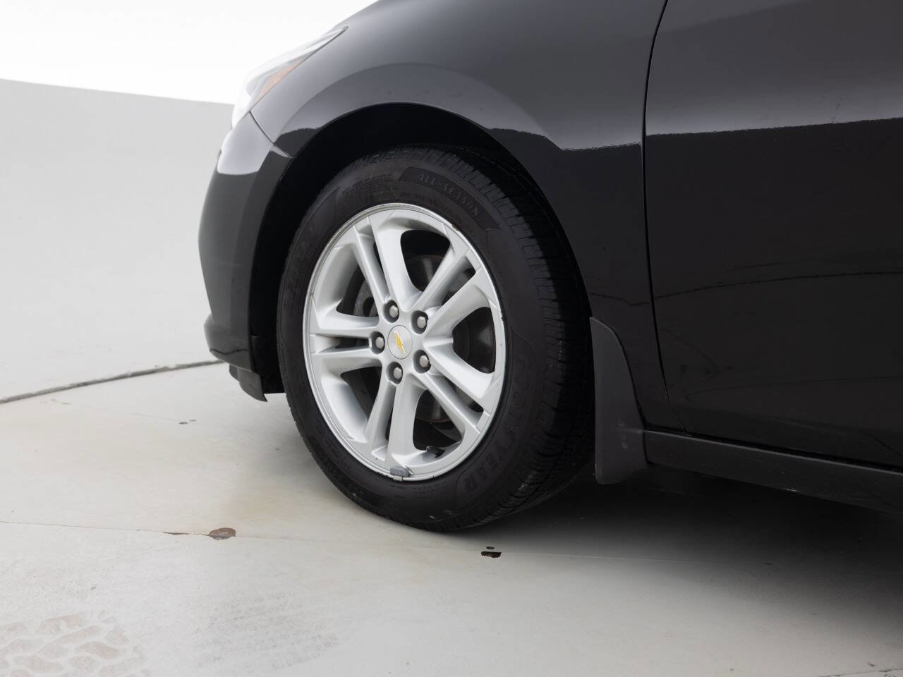 Used 2016 Chevrolet Cruze LT FWD image 17
