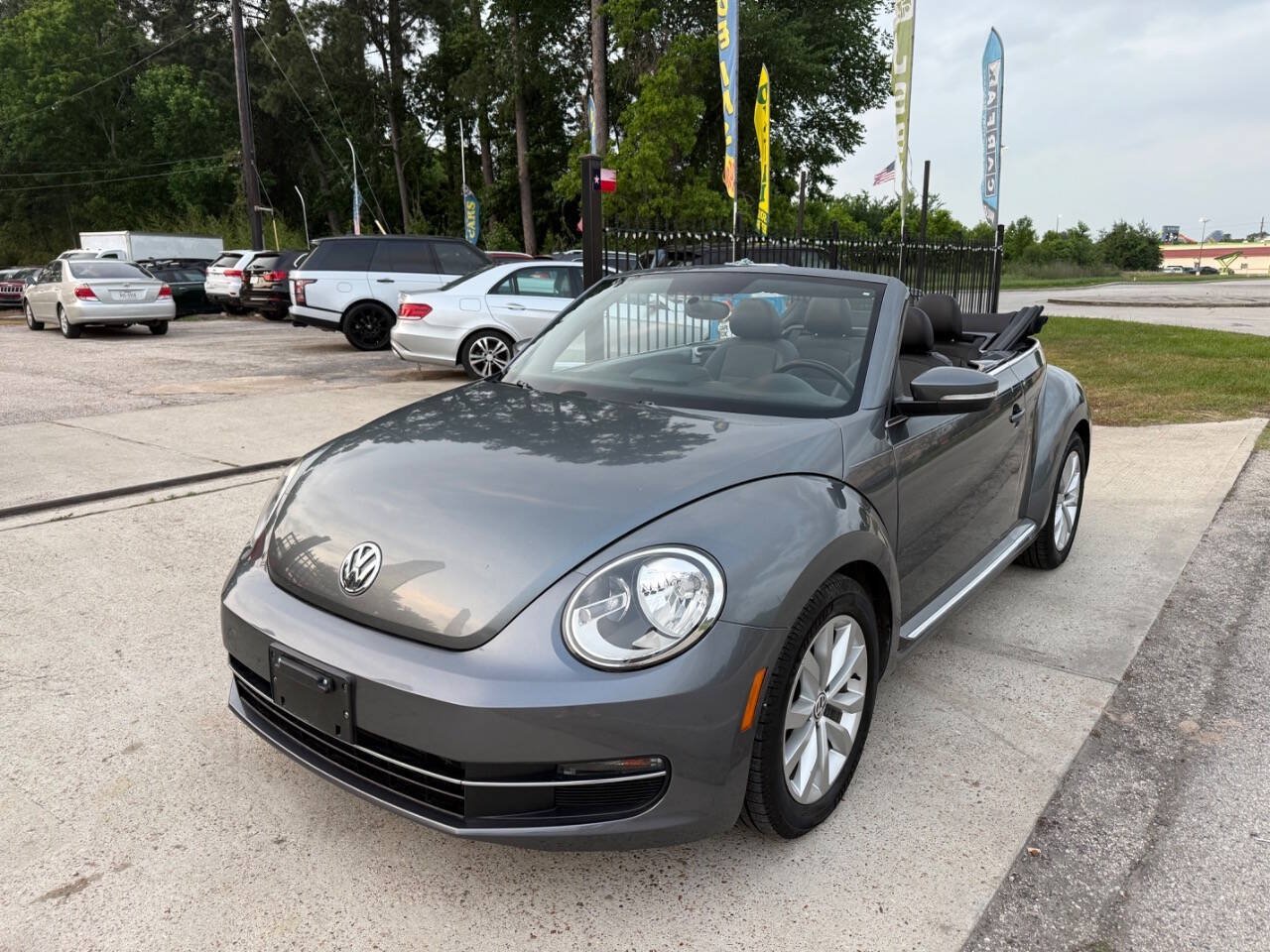 Used 2013 Volkswagen Beetle TDI FWD image 26