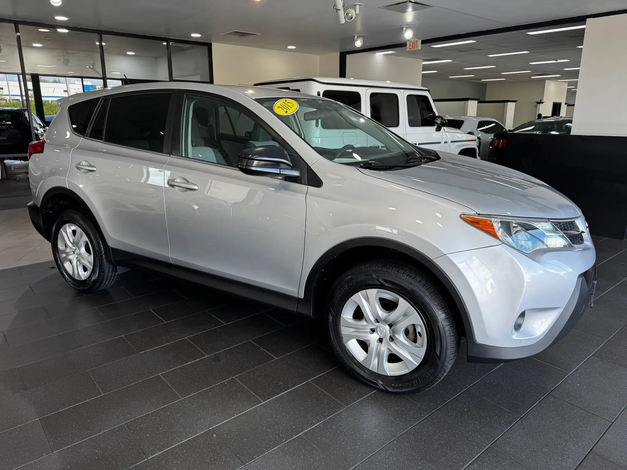 Used 2015 Toyota RAV4 LE FWD image 6