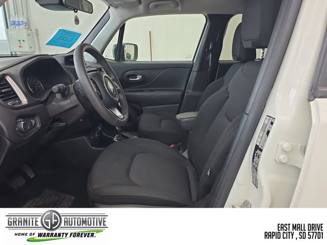 Used 2023 Jeep Renegade Latitude AWD/4WD image 10