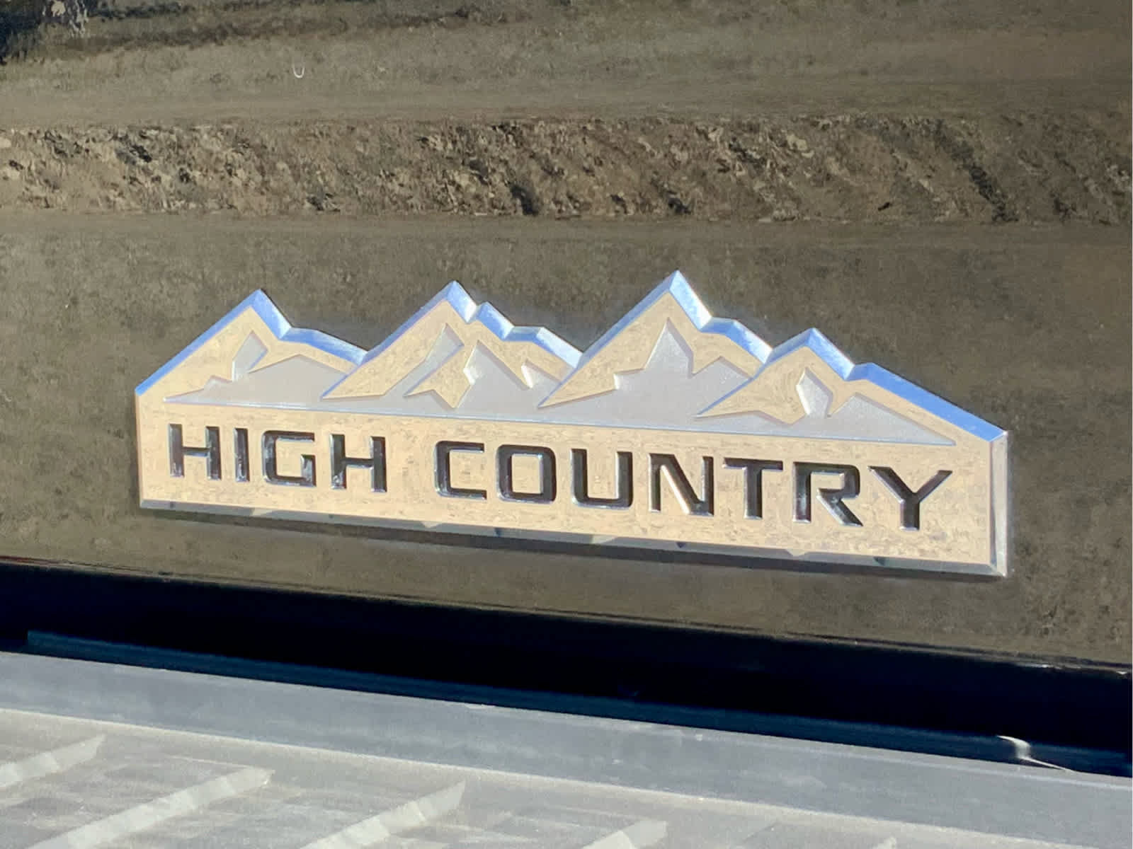 Used 2018 Chevrolet Silverado 1500 High Country AWD/4WD image 18