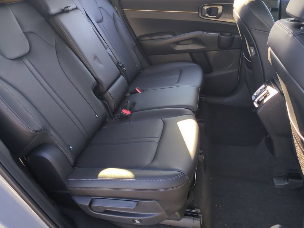 New 2026 Kia Sorento S w/ S Panoramic Sunroof Package FWD image 26