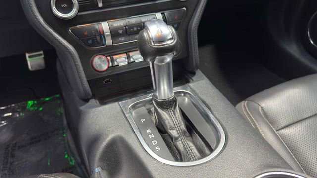 Used 2022 Ford Mustang Premium RWD image 23
