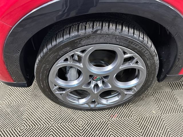 Used 2024 Alfa Romeo Tonale Ti w/ Premium Interior Package image 10