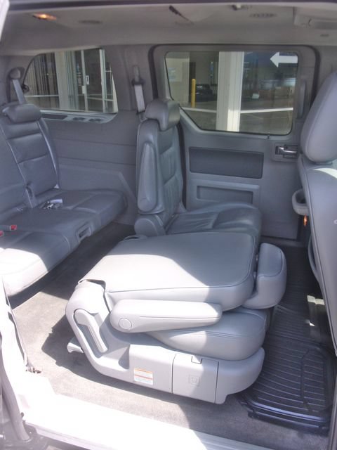 Used 2006 Ford Freestar Limited FWD image 28