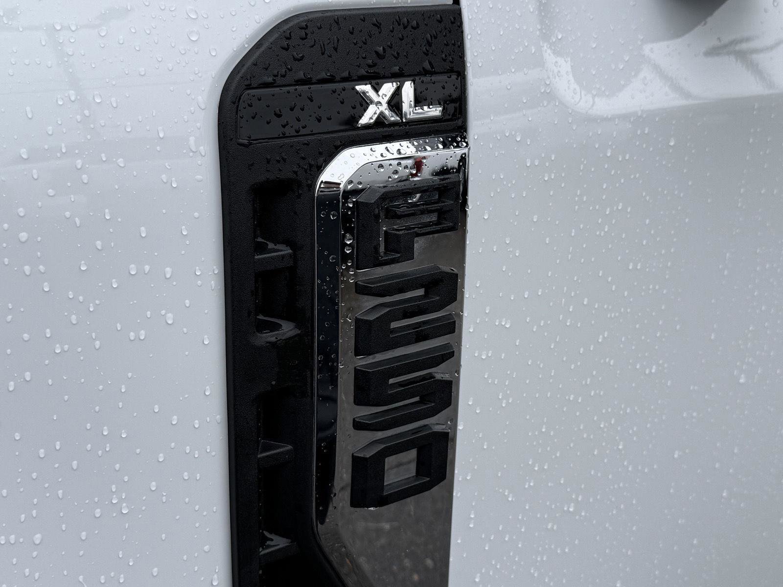 Used 2025 Ford F250 XL w/ XL Chrome Package image 10