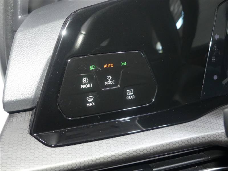 Used 2024 Volkswagen GTI SE FWD image 30
