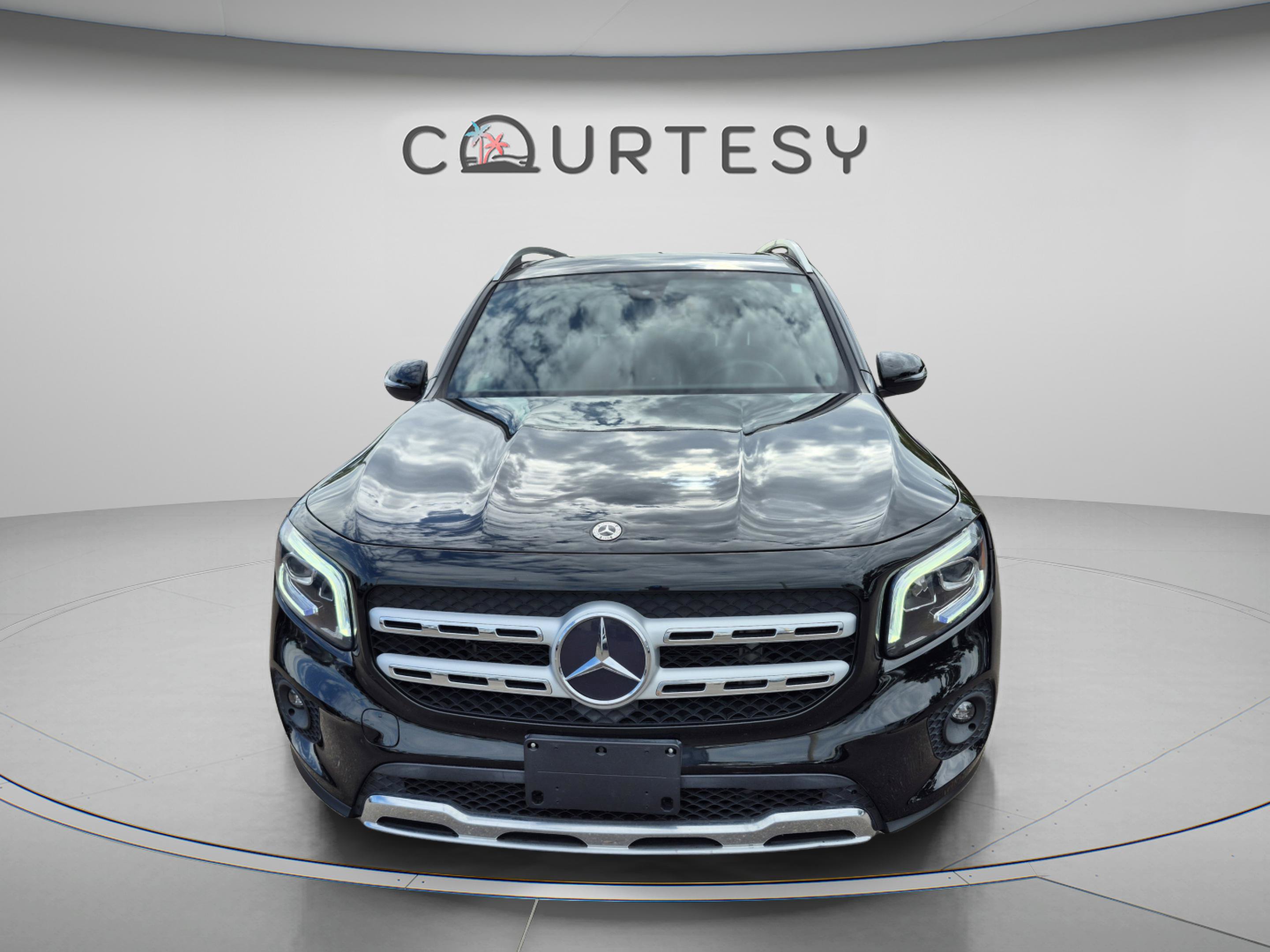 Used 2023 Mercedes-Benz GLB 250 image 10