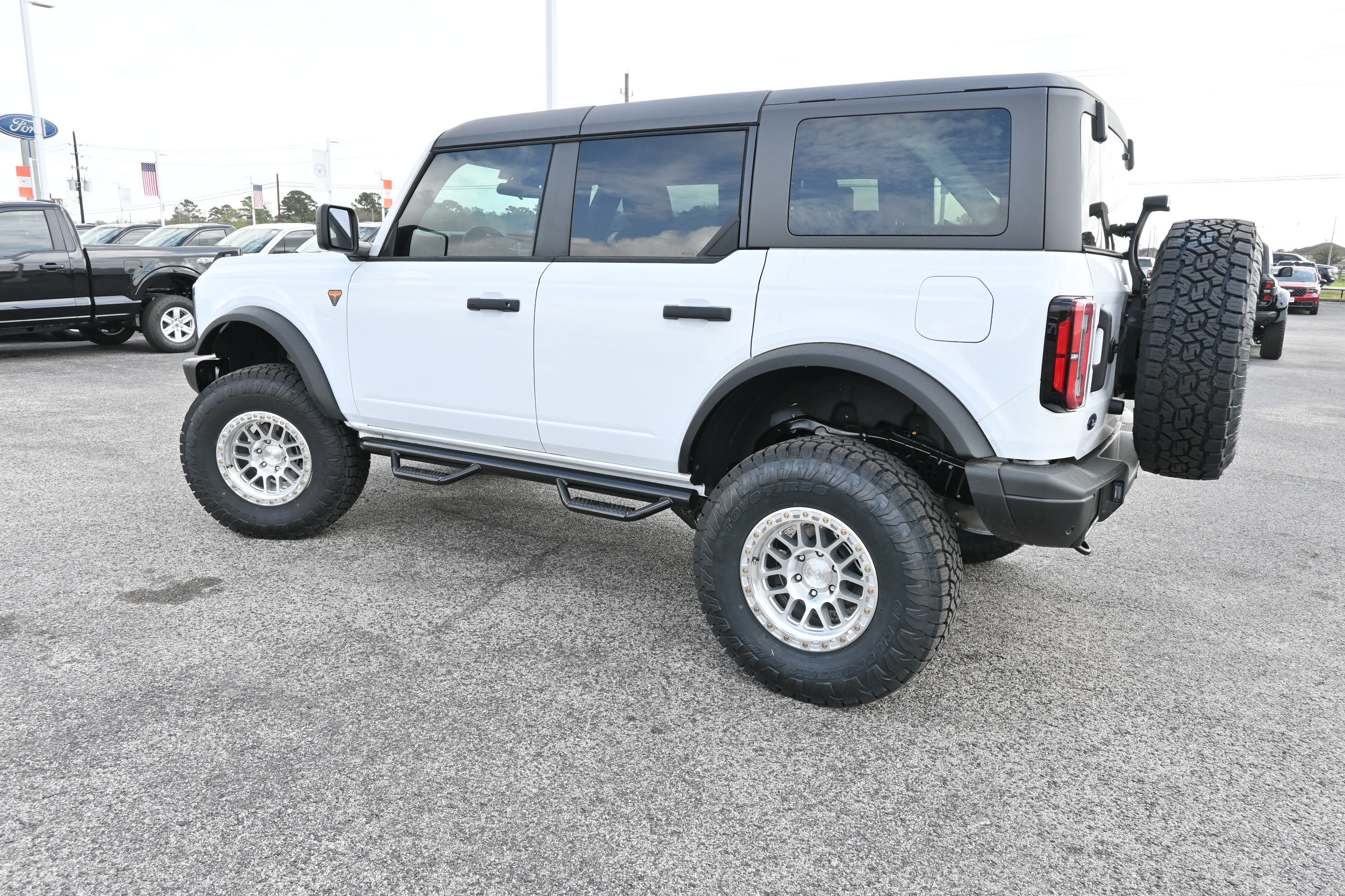 New 2025 Ford Bronco Badlands AWD/4WD image 6