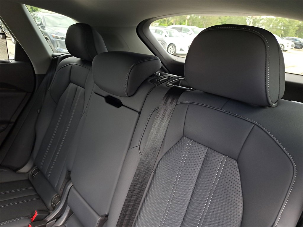 New 2025 Audi Q5 Premium Plus image 28