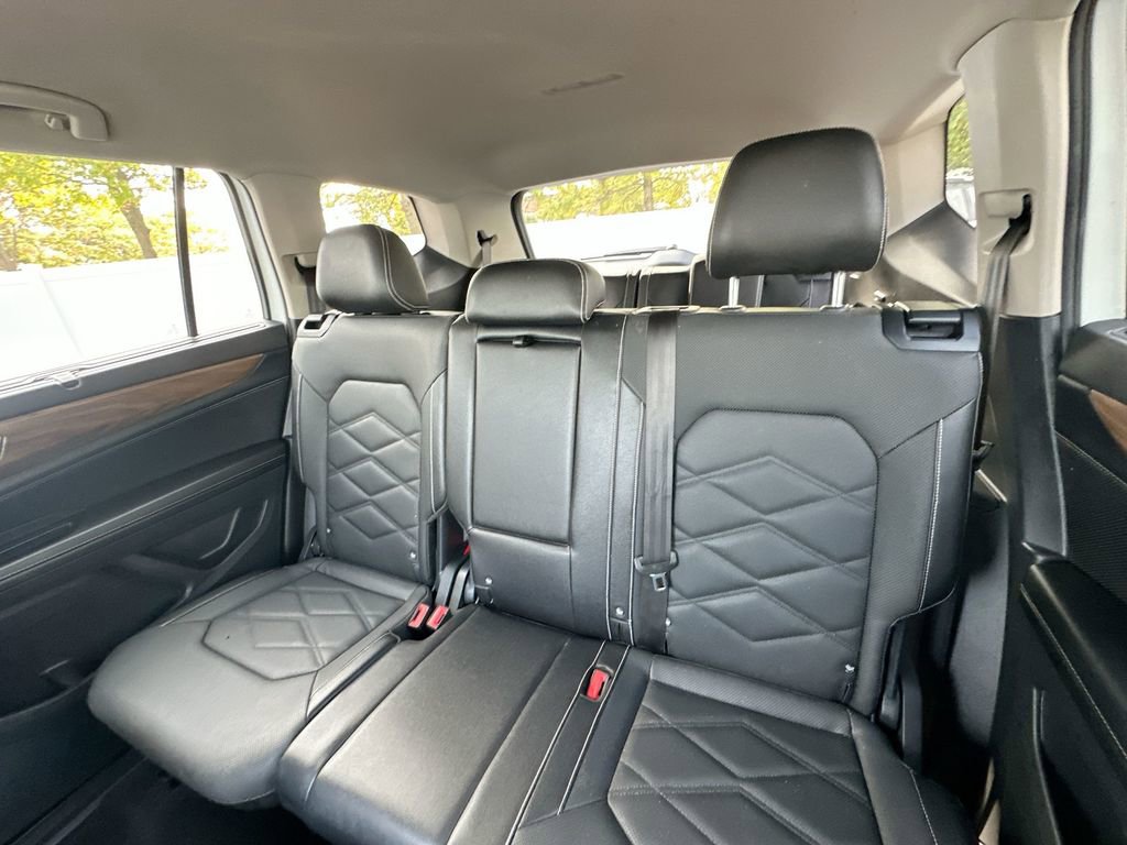 Used 2025 Volkswagen Atlas SE image 49