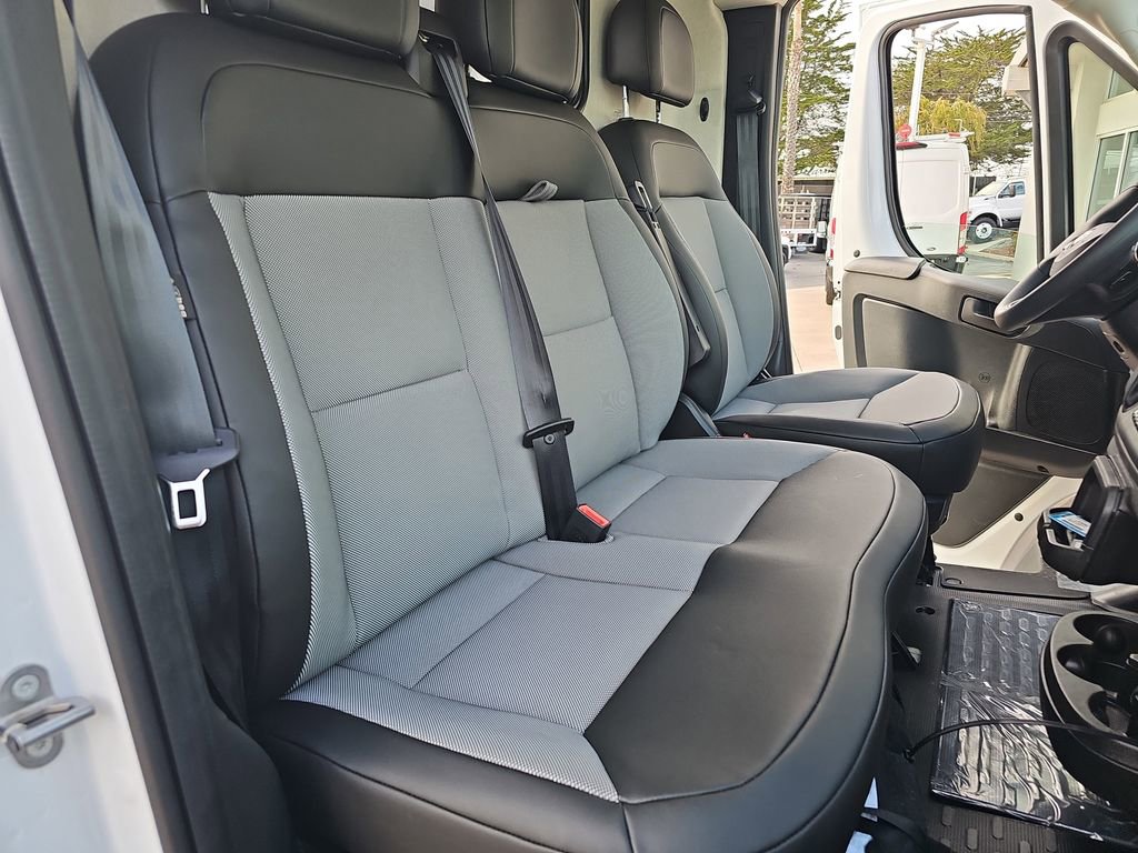New 2026 RAM ProMaster 2500 w/ Convenience Group image 10
