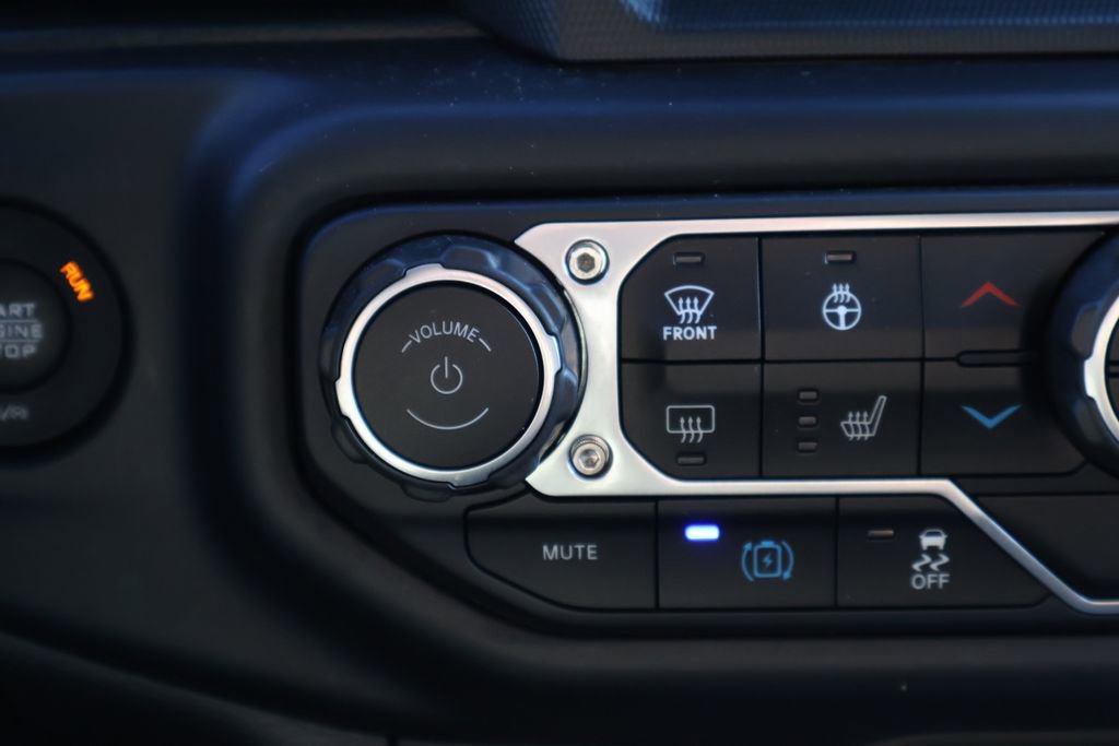 Used 2022 Jeep Wrangler Unlimited Rubicon 4xe w/ Cold Weather Group image 31