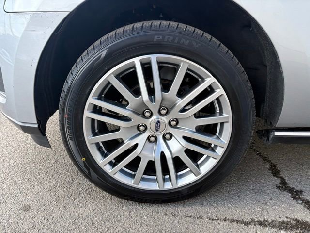 Used 2024 Ford Expedition Limited image 13