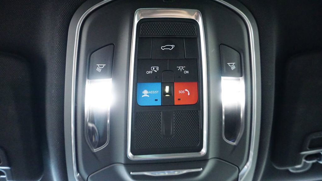 Certified 2022 Jeep Grand Cherokee L Laredo image 35