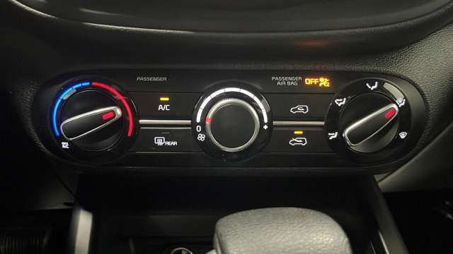 Used 2023 Kia Soul LX FWD image 19