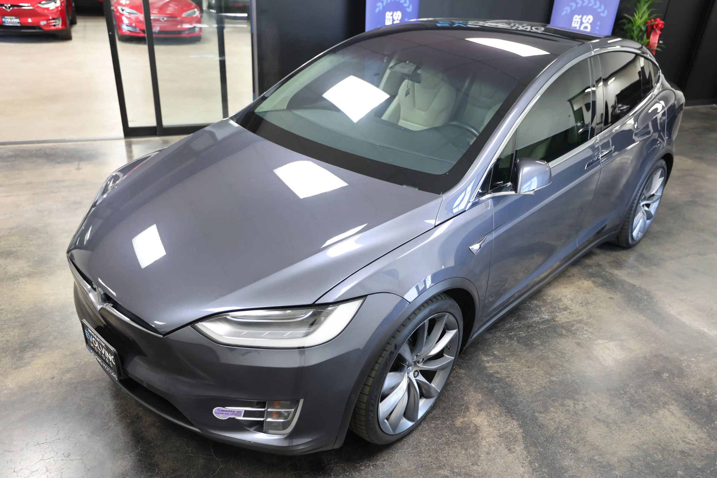 Used 2018 Tesla Model X 100D image 19