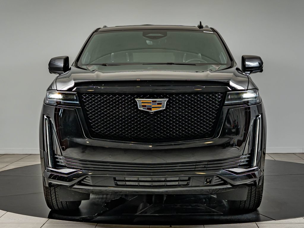 Used 2024 Cadillac Escalade Sport Platinum w/ Heavy-Duty Trailer Package AWD/4WD image 2