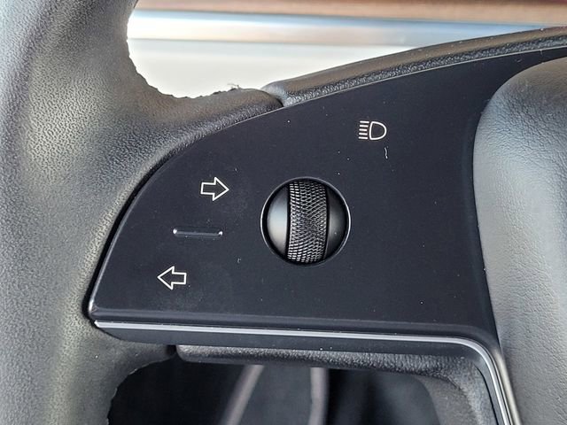 Used 2024 Tesla Model X image 24