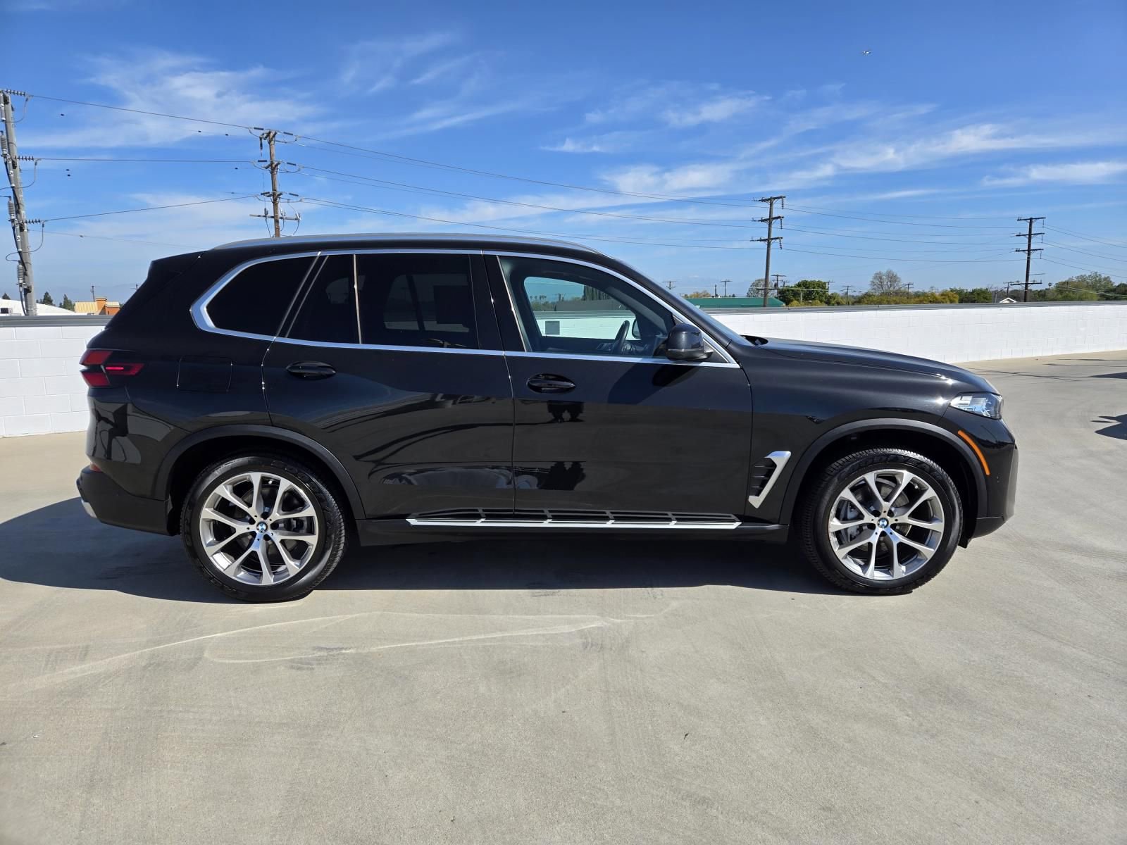Used 2024 BMW X5 xDrive40i image 2