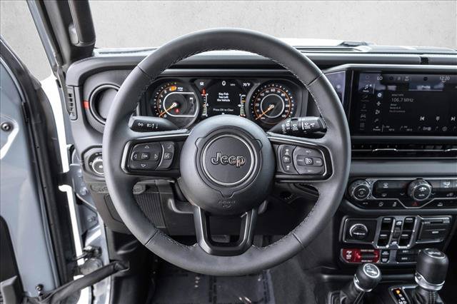 Used 2026 Jeep Wrangler Unlimited Rubicon AWD/4WD image 12