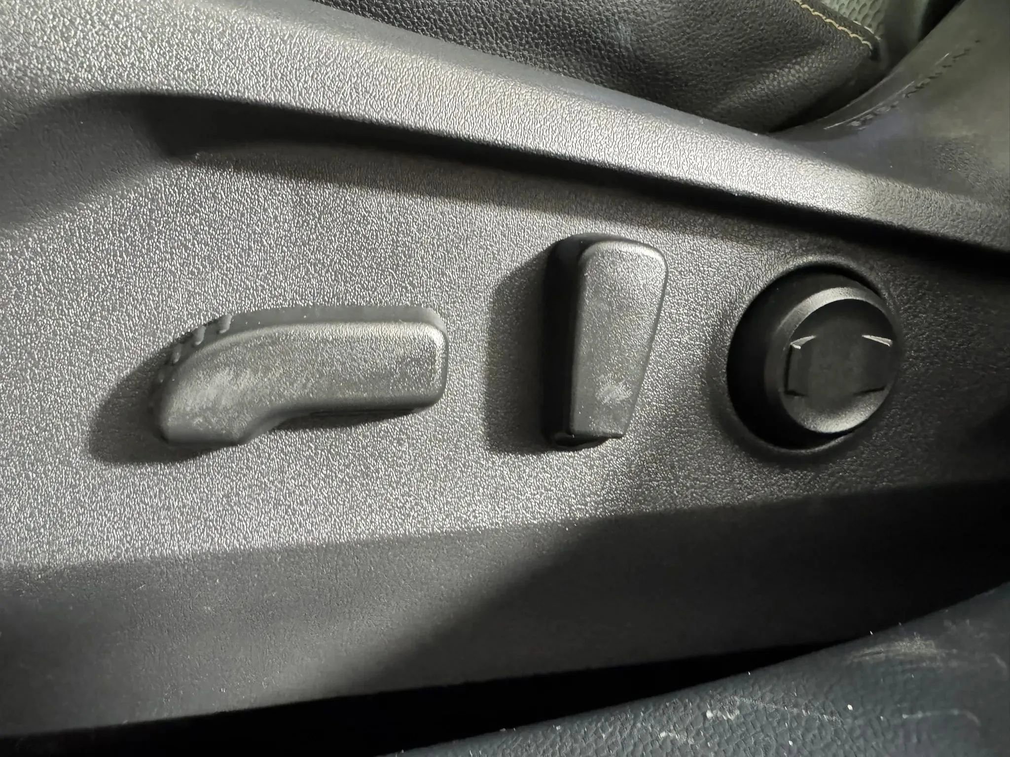 Used 2025 Subaru Outback Wilderness AWD/4WD image 34