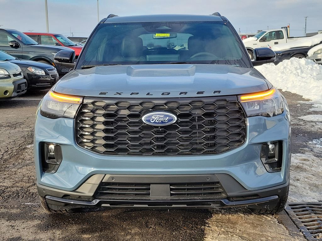New 2026 Ford Explorer ST-Line w/ ST-Line Street Pack image 2
